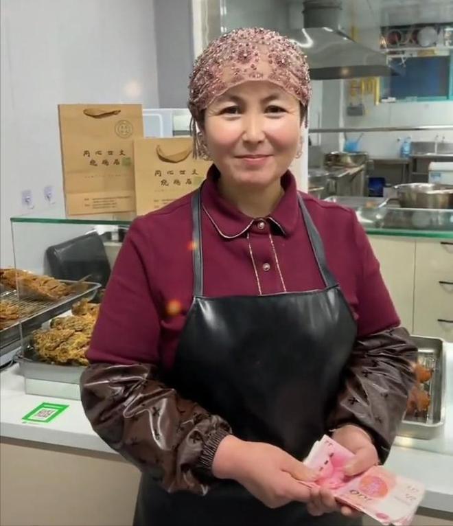 生后续来了！网友表示：这嘉奖是不是低了麻将胡了试玩平台地震中高中生背起同学逃(图2)