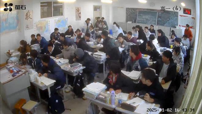 生后续来了！网友表示：这嘉奖是不是低了麻将胡了试玩平台地震中高中生背起同学逃(图11)