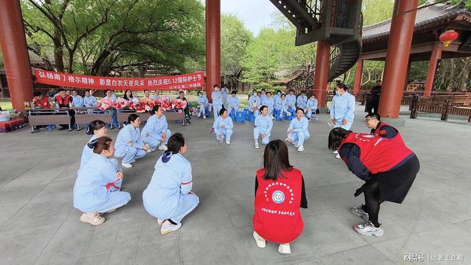 业致敬白衣天使凝聚社会温情麻将胡了试玩平台沈阳爱心企(图5)